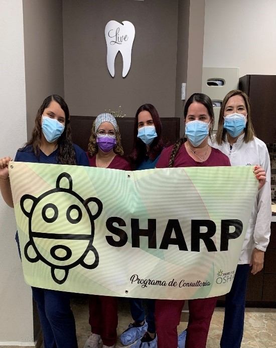 Dr. Diaz and staff (from left to right): Nicole Rosado (Dental Assistant Practicing Student), Carmen Rodríguez (Administrative Assistant), Elony Santos (Administrator), Angelica Vélez (Dental Assistant), Dr. Janet Díaz
