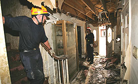 Photo courtesy of FEMA. This picture shows actual disaster site work conditions and may not illustrate proper safety and health procedures.