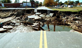 Photo courtesy of FEMA. This picture shows actual disaster site work conditions and may not illustrate proper safety and health procedures.