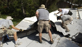 Photo courtesy of FEMA. This picture shows actual disaster site work conditions and may not illustrate proper safety and health procedures.