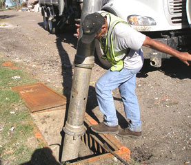 Photo courtesy of FEMA. This picture shows actual disaster site work conditions and may not illustrate proper safety and health procedures.