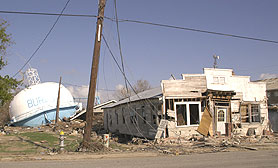 Photo courtesy of FEMA. This picture shows actual disaster site work conditions and may not illustrate proper safety and health procedures.