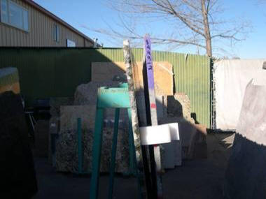 Illustrates the use of a wedge from the end of the slab. If slab failure should occur, the employee will not be in the fall shadow. Illustrates the use of a wedge from the end of the slab. If slab failure should occur, the employee will not be in the fall shadow.